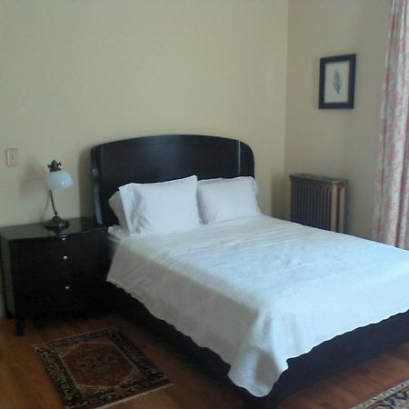 A Kingston Bed & Breakfast Buitenkant foto