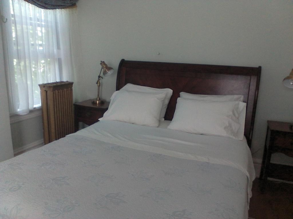 A Kingston Bed & Breakfast Buitenkant foto