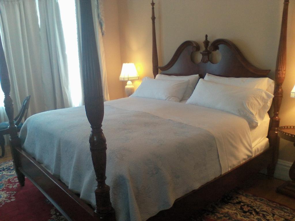 A Kingston Bed & Breakfast Buitenkant foto