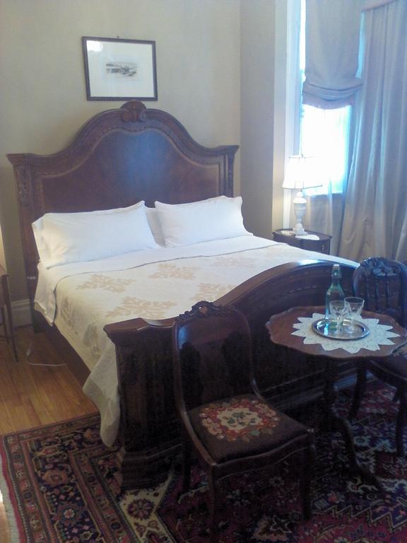 A Kingston Bed & Breakfast Buitenkant foto