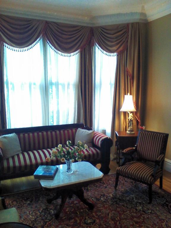A Kingston Bed & Breakfast Buitenkant foto