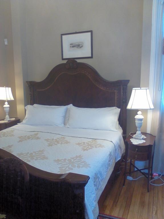 A Kingston Bed & Breakfast Buitenkant foto