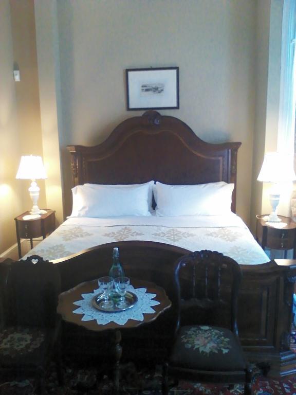 A Kingston Bed & Breakfast Buitenkant foto